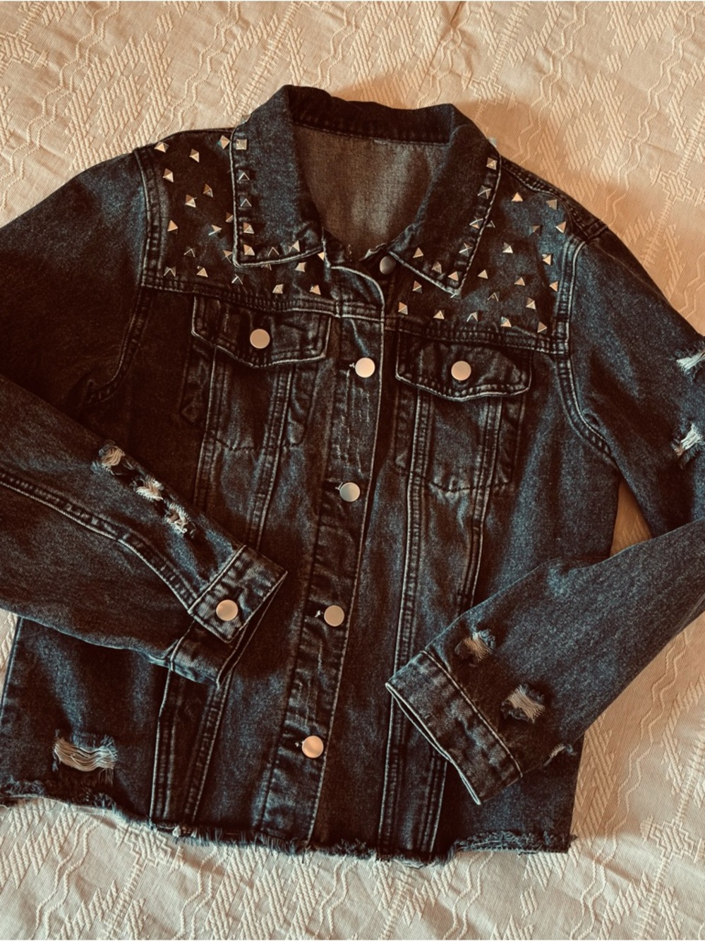 Black Denim Jean Jacket sz M Distressed Frayed Hem with STUDS